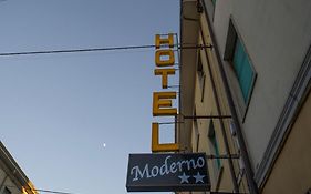 Hotel Moderno